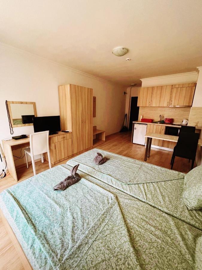 Lovely Studio Apartment On The Beach Burgas Exterior photo